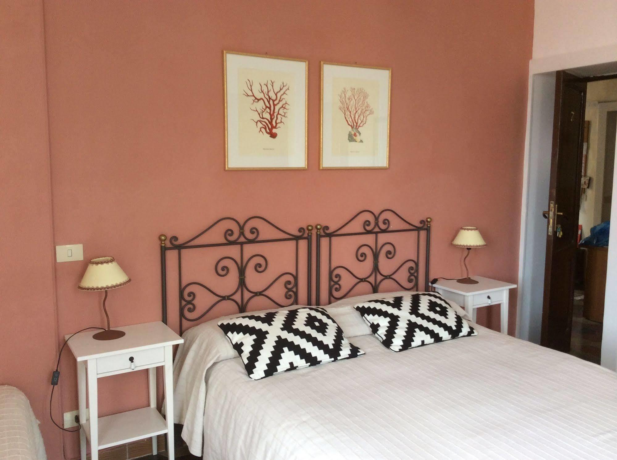 Couette-café Floresta 3*