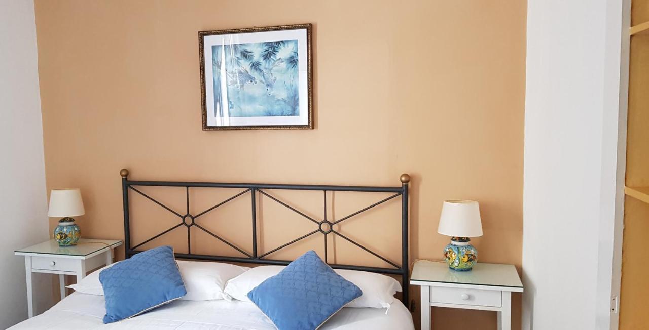Couette-café Floresta Taormine